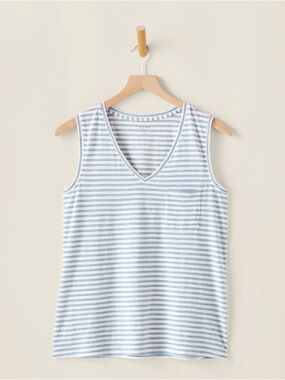 Garnet Hill Weekender V-Neck Tank